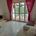 Bilocale Con Piscina E Incluse Taunus Vacanze Cod 354 * Sirolo